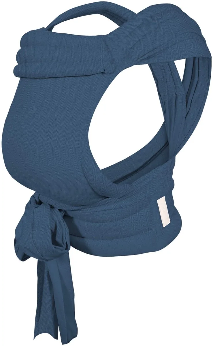 Ergonomische Half Buckle Draagzak - Babydrager - vanaf geboorte tot peuter (3,5-22 kg, 56-98 cm) van Aeromoov in Chevron Denim – productfoto