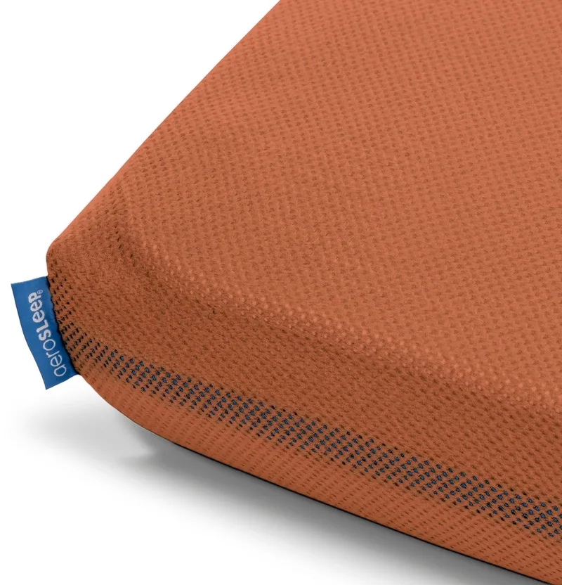 hoeslaken - voor babybed, ledikant & wieg - 140 x 70 cm - Redwood by Aerosleep in Rood – 140 × 70 cm – product photo 1 of 4