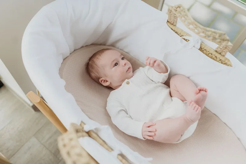 hoeslaken - voor babybed, ledikant & wieg - 80 x 40 cm - Stone by Aerosleep in Grijs – 80 × 40 cm – product photo 3 of 4