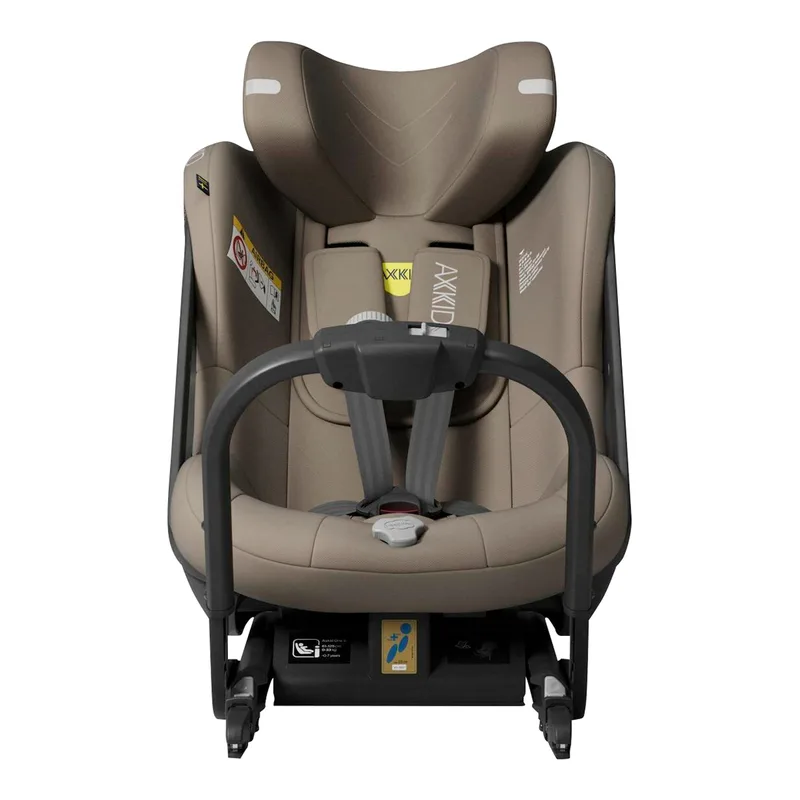 Kindersitz One 3 von Axkid in Beige, 44 × 76 × 54 mm – Produktfoto 1 von 3