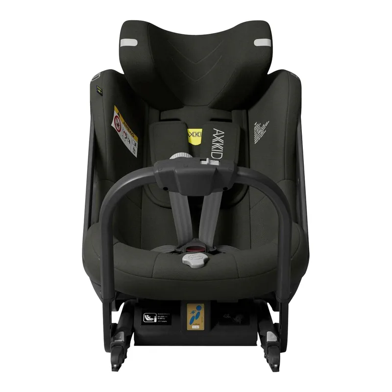 Kindersitz One 3 by Axkid in Green, 44 × 76 × 54 mm – product photo 1 of 3