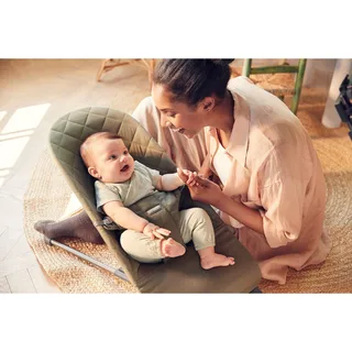 Babywippe Bliss Baumwollmix von BabyBjörn in Grün, 89,5 × 39 mm – Produktfoto 2 von 3