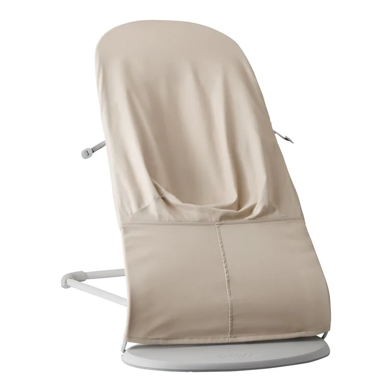 Babywippe Bliss Tri-Fabric von BabyBjörn in Beige, 92,5 × 40 × 11 mm – Produktfoto 1 von 3