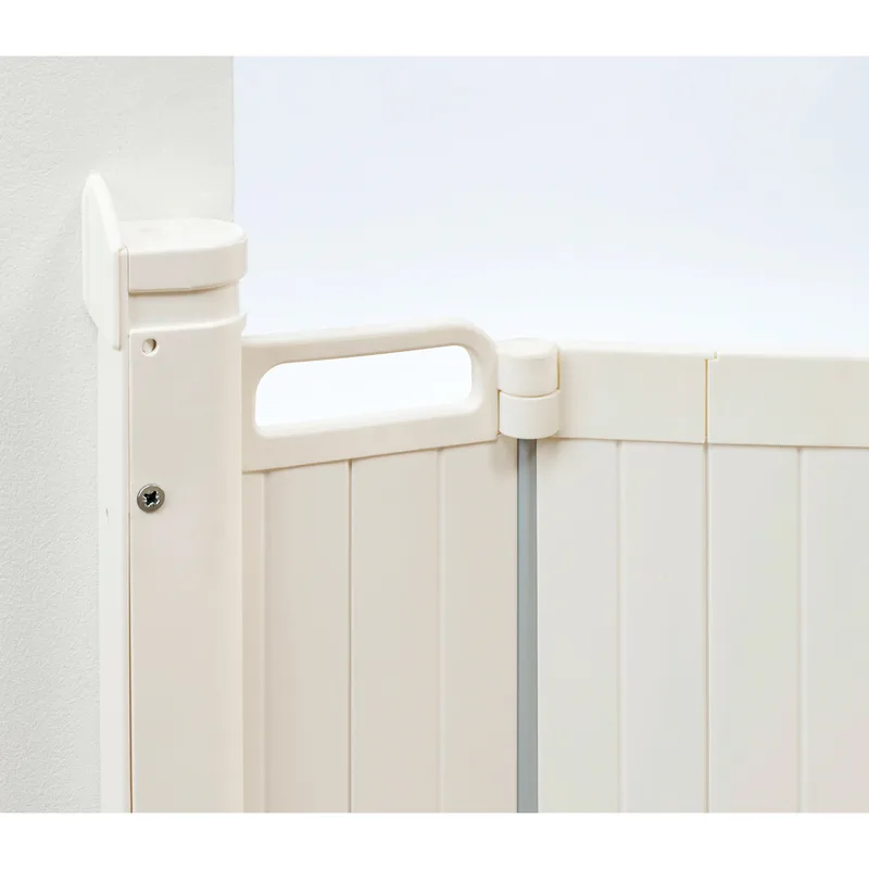 Deur- en traphekje Guard me 55-89 cm van BabyDan in Wit, 55 × 72,5 mm – productfoto