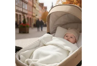 Babydecke BOUCLÉ 60x75 cm Winter Babydecke für Kinderwagen & Bett Weich, Warm DB, BabyLux, DB_60x75_Ecru by Babylux in Beige – product photo 1 of 4