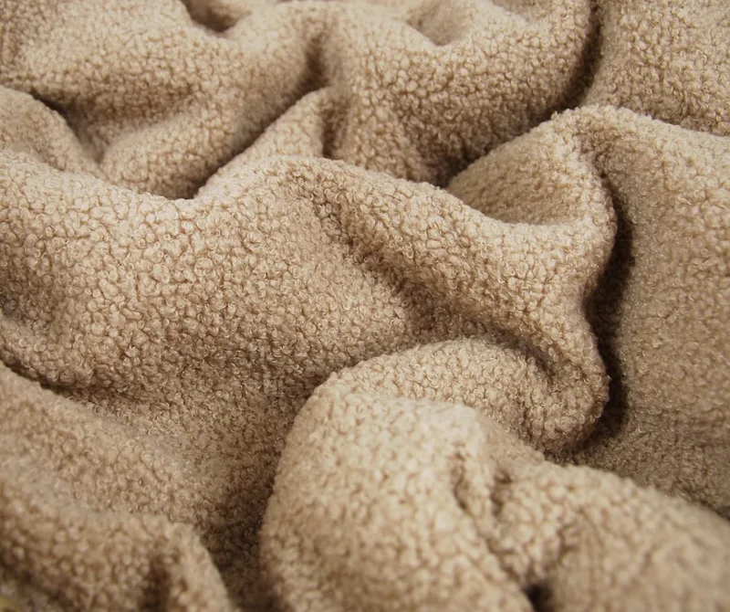 Babydecke BOUCLÉ 60x75 cm Winter Babydecke für Kinderwagen & Bett Weich, Warm DB, BabyLux, DB_60x75_Beige by Babylux in Beige – product photo 5 of 5