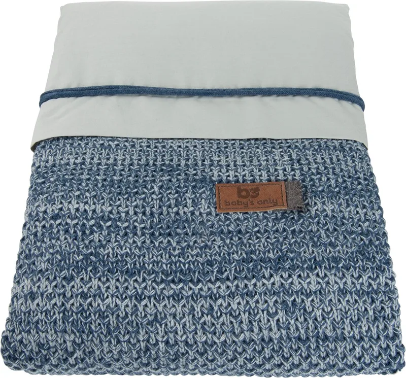 Gebreid baby dekbedovertrek ledikant - baby deken River - Jeans/Grijs Mêlee - 100x135 cm by Baby's Only in Jeans – product photo