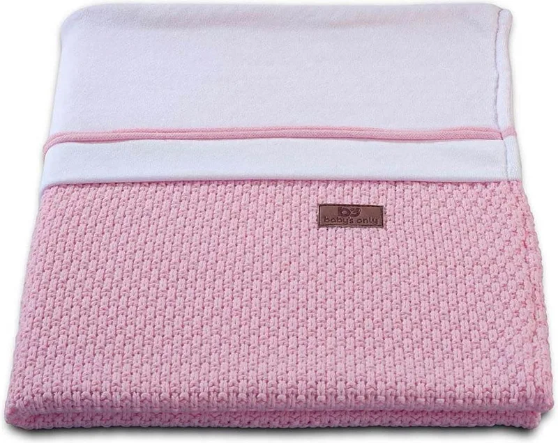 Gebreid baby dekbedovertrek ledikant - baby deken Robust - 100x135 cm van Baby's Only in Oud Roze – productfoto