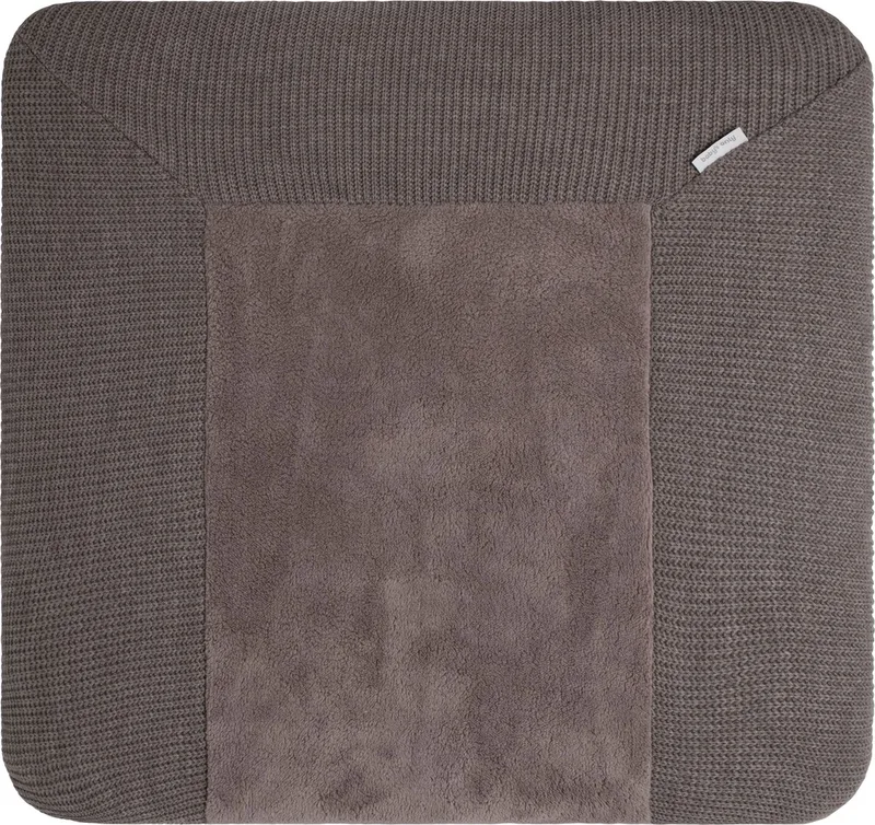Gebreide baby aankleedkussenhoes - Waskussenhoes - Overtrek verzorgingskussen Hope - 75x85 cm fra Baby's Only i Hazel Brown – produktbillede