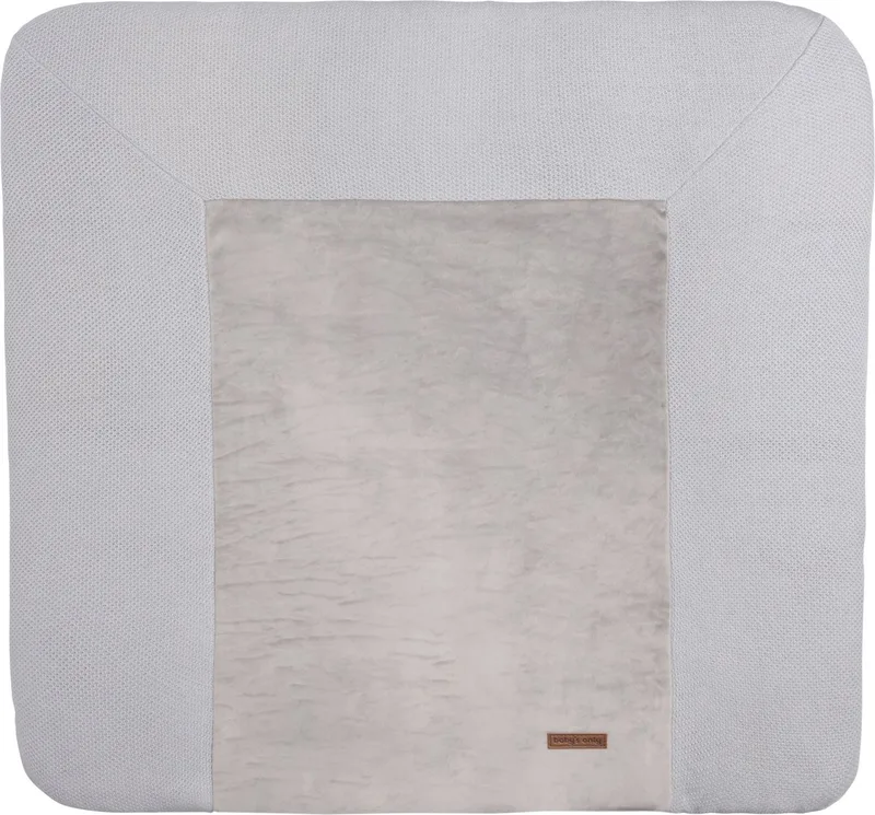 Gebreide baby aankleedkussenhoes - Waskussenhoes - Overtrek verzorgingskussen Classic - 75x85 cm fra Baby's Only i Zilvergrijs – produktbillede