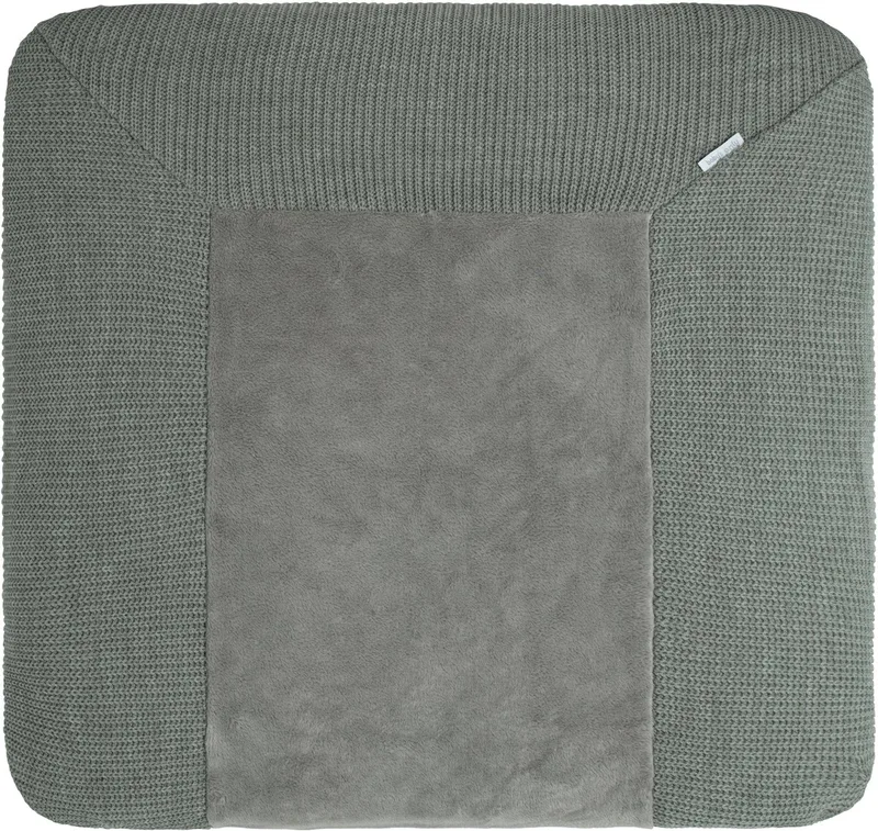 Gebreide baby aankleedkussenhoes - Waskussenhoes - Overtrek verzorgingskussen Hope - 75x85 cm fra Baby's Only i Urban Green – produktbillede
