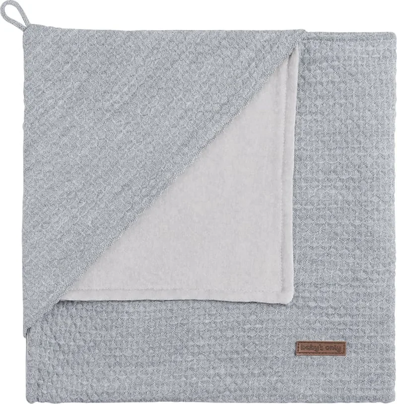 Gebreide wikkeldeken - Omslagdoek baby Cloud - Chenille voering - 75x75 cm - Geschikt voor drie- en vijfpuntsgordel van Baby's Only in Grijs – productfoto