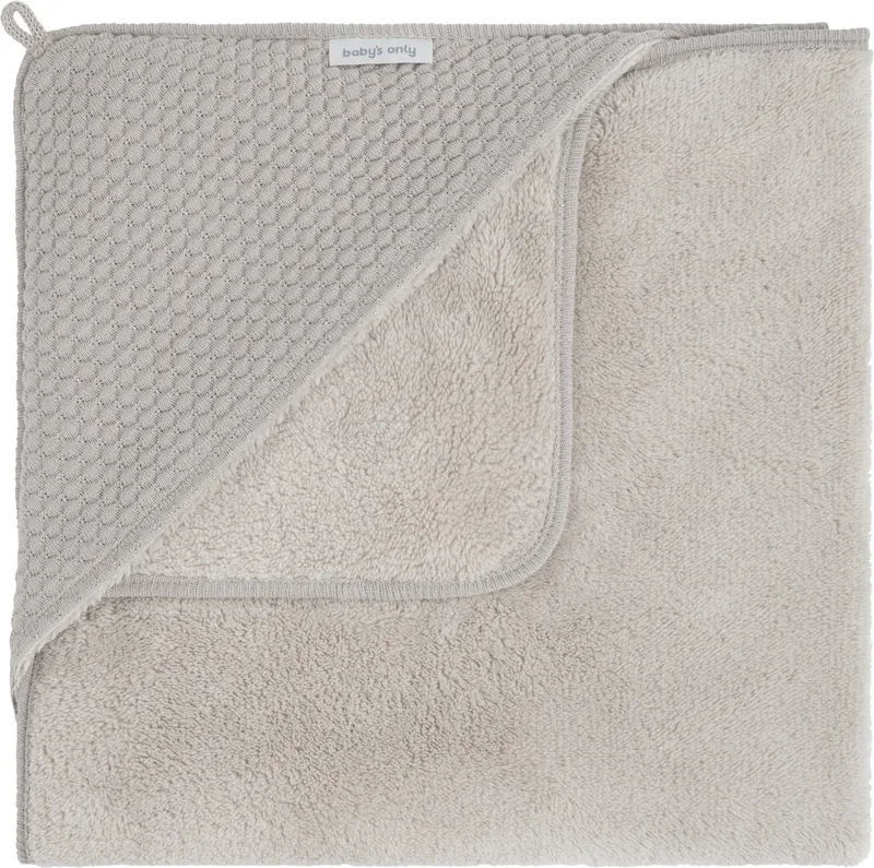 Gebreide wikkeldeken - Omslagdoek baby Sky - Teddy voering - 75x75 cm - Geschikt voor drie- en vijfpuntsgordel by Baby's Only in Urban Taupe – product photo