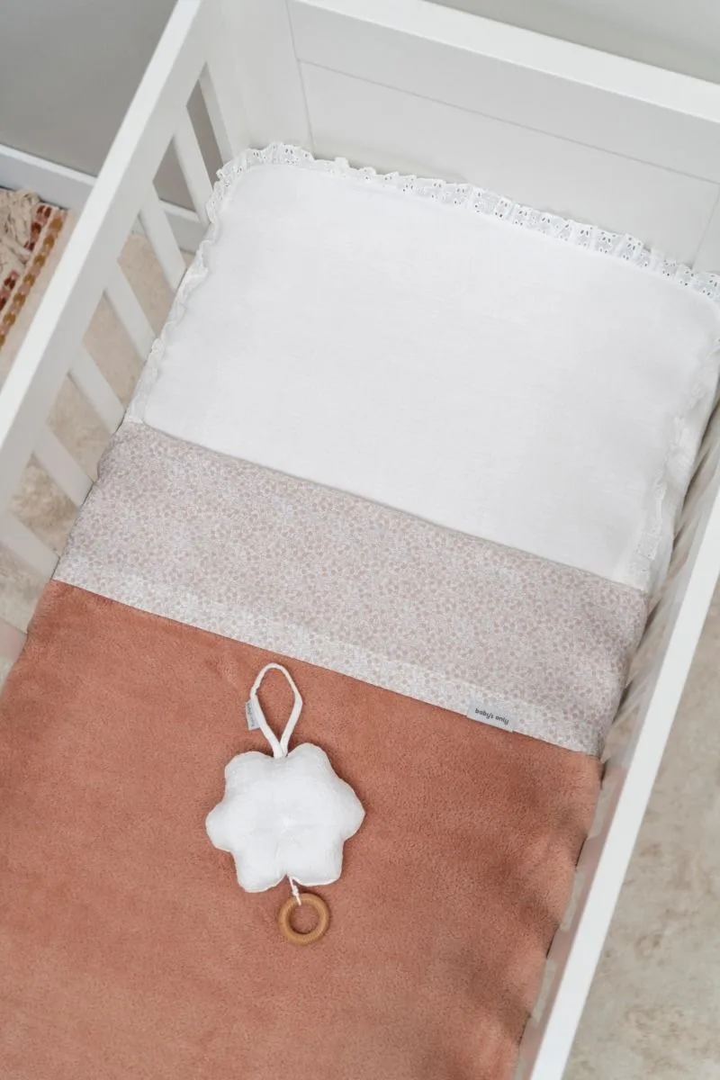 Hoeslaken Calm - Hoeslaken ledikant - Hoeslaken babybed - Baby hoeslaken - Superzachte Katoen - 60x120 cm - 100% katoen by Baby's Only in White – product photo 4 of 4