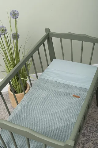 Ledikantdeken - Baby deken Sense - Dekentje voor jongens en meisjes - 1.6 TOG - 100x135 cm - Zachte rib corduroy stof by Baby's Only in Zeegroen – product photo 2 of 2