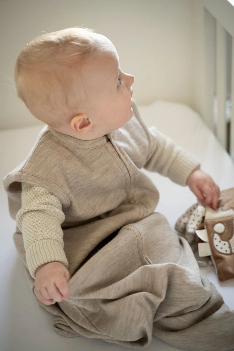 Merino Fine Meadow slaapzak - Babyslaapzak gemaakt van 100% Merinowol - Slaapzak voor baby's tussen 3-6 maanden - 4 Seizoenen - 70 cm by Baby's Only in Ecru – product photo 3 of 4