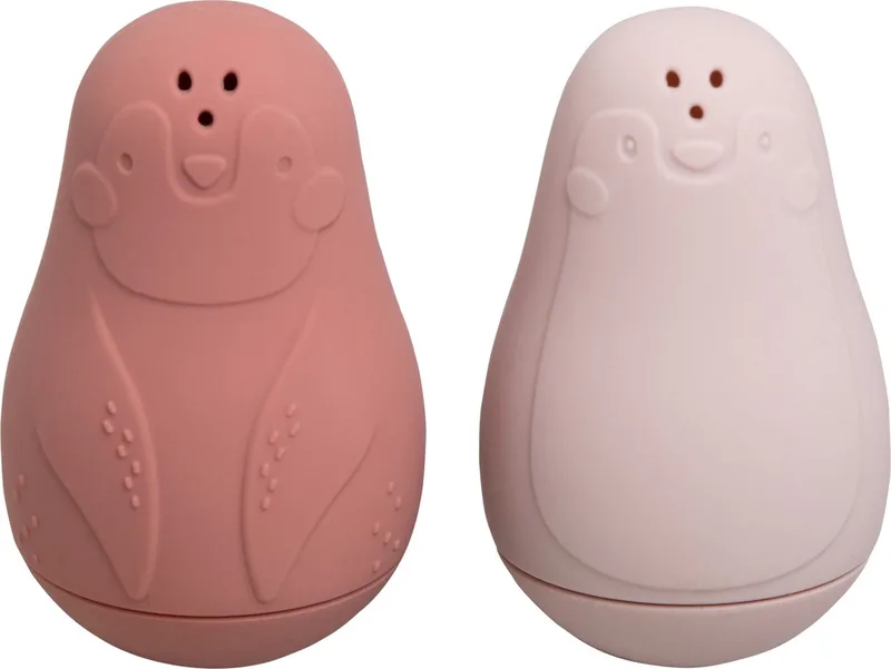 Spuitfiguur pinguïns - Baby badspeelgoed - Stone Red/Oud Roze - Siliconen speelgoed - Baby cadeau från Baby's Only i Stone Red – produktbild