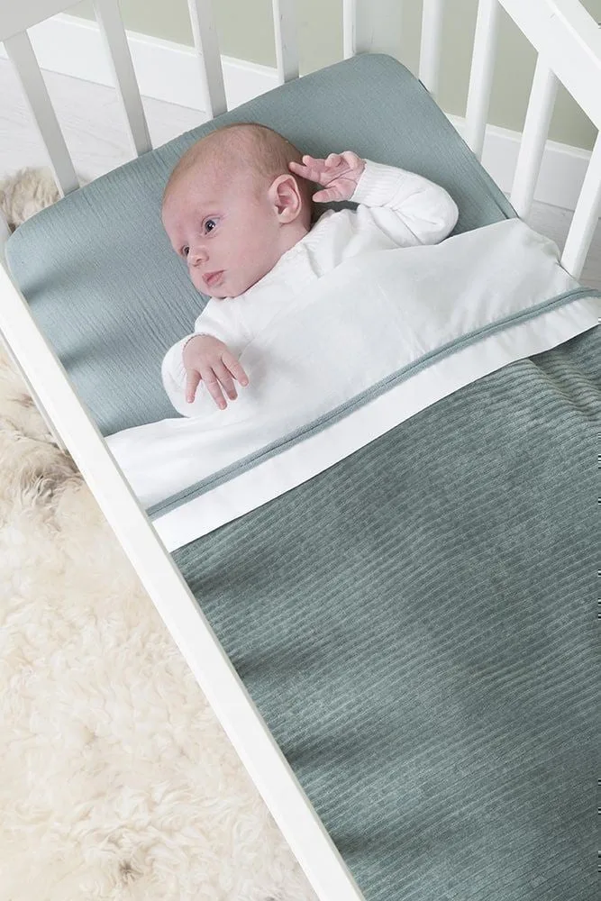 Wiegdeken teddy - Baby deken Sense - Dekentje voor jongens en meisjes - 2.6 TOG - 70x95 cm - Rib corduroy stof - Herfst & winter deken fra Baby's Only i Zeegroen – produktbillede 2 af 2