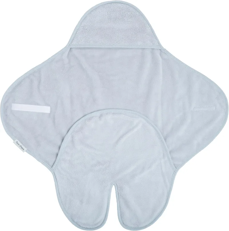 Wikkeldeken - Omslagdoek baby Cozy - Met voetjes - Geschikt voor drie- en vijfpuntsgordel - Geschikt als inbakerdoek - Extra zacht by Baby's Only in Misty Blue – product photo
