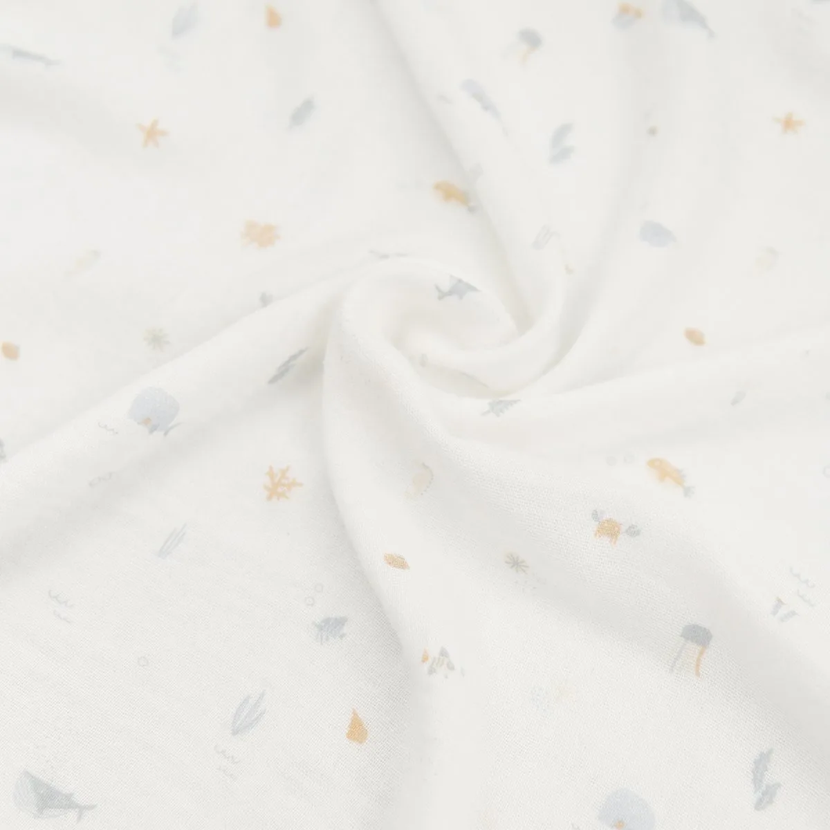 Swaddle Muslin - XL - 120 x 120 - Sealife von Bamboom in Blau – Produktfoto