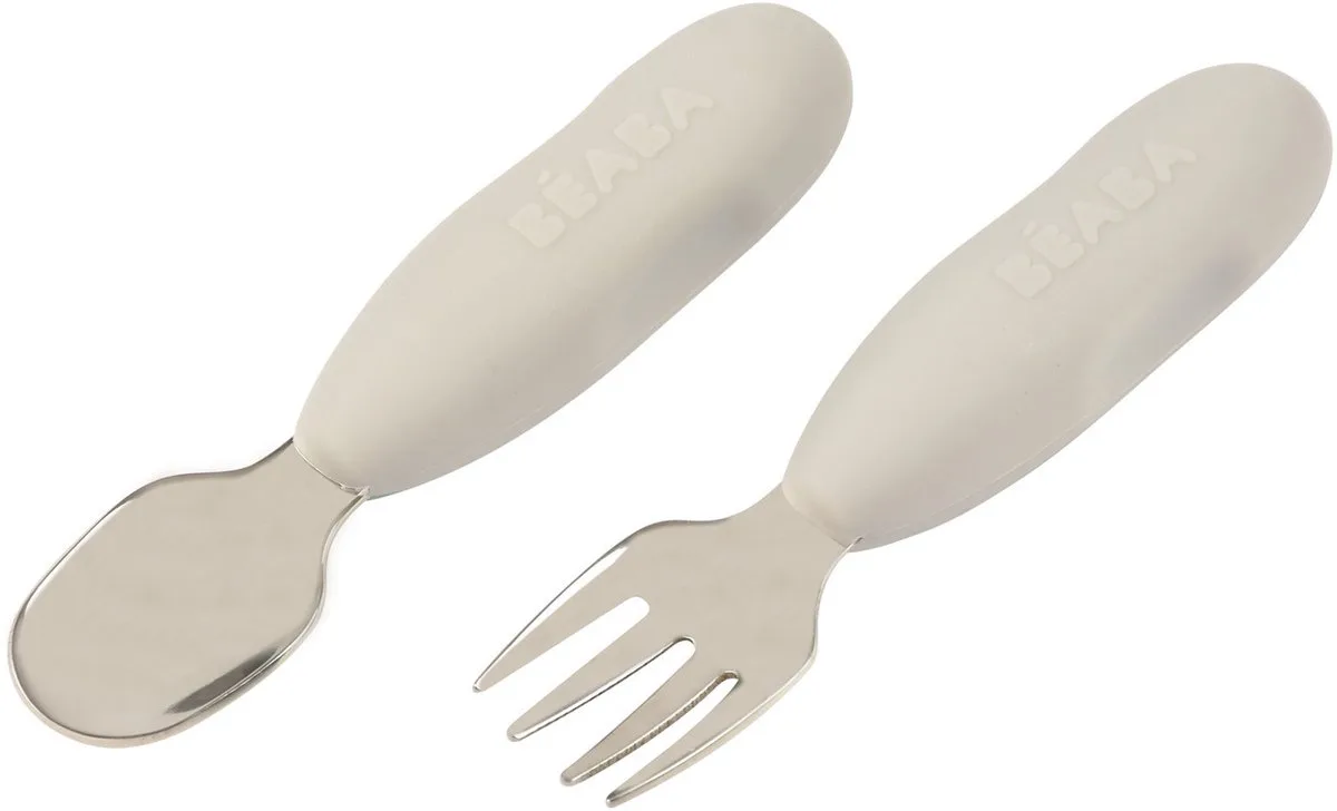 Set van 2 Roestvrijstalen Bestek - Kinderbestek - Vanaf 10 Maanden - Lepel & Vork - Velvet Grey - Ergonomisch Oefenbestek de Béaba en Gris – photo produit