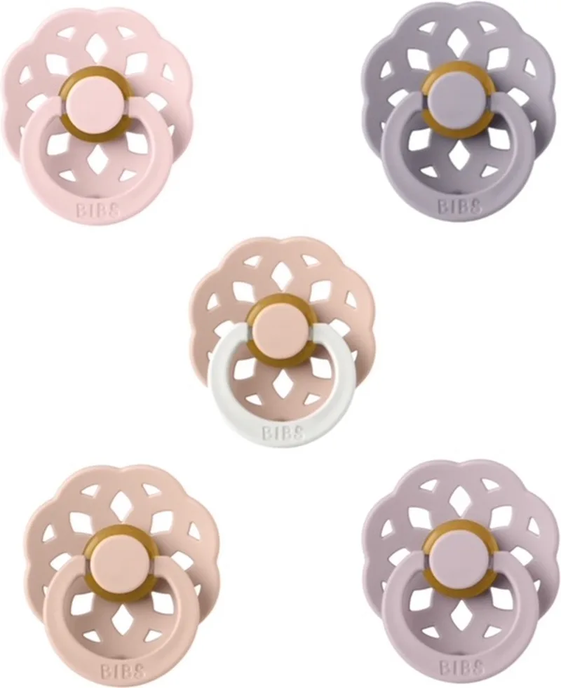 Boheme Fopspeen set 5 stuks 0-6 maanden maat 1 von BIBS in Fossil Grey, Dusky Lilac, Blossom, Blush en Night Glow Blush – Produktfoto