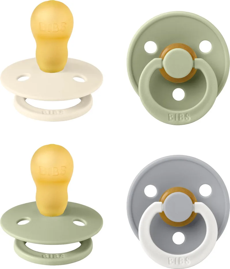 Colour fopspeen 18-48 mnd, 4 stuks, ivoor/saliegroen/saliegroen glow/cloud glow van BIBS in Sage Glow Mix – productfoto