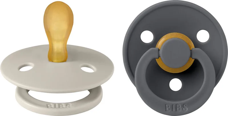 Colour fopspeen symmetrisch maat 1, zand/iron, duopack van BIBS in Sand, Iron, Wit, Grijs – productfoto