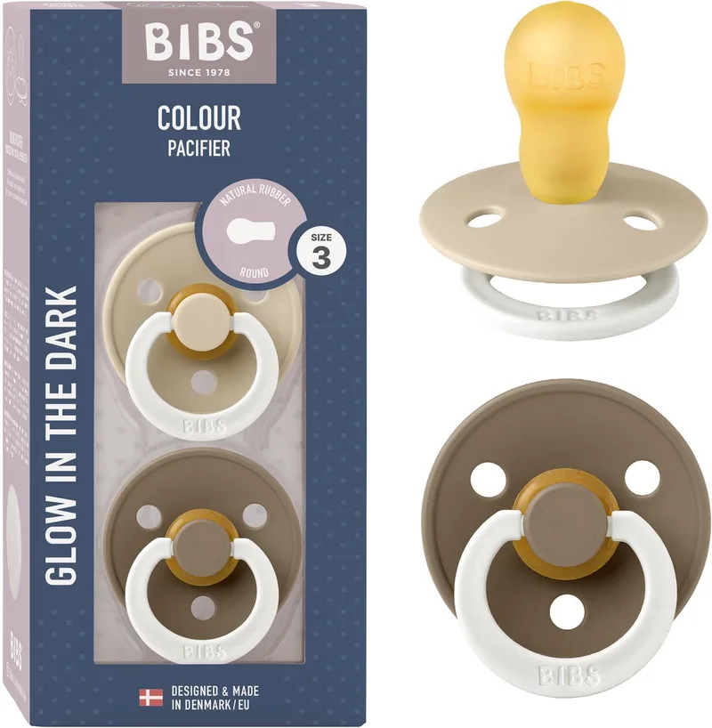 Colour Glow Fopspeen - 18-48 mnd - 2-pack - Rond - Vanilla/Dark Oak van BIBS in Vanilla Glow, Dark Oak Glow – productfoto