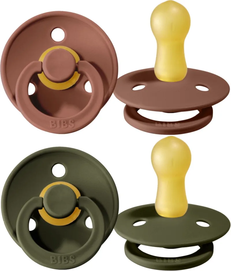 Colour fopspeen maat 2, 2 stuks, woodchuck / jachtgroen van BIBS in Groen, Bruin, Woodchuck, Hunter Green – productfoto