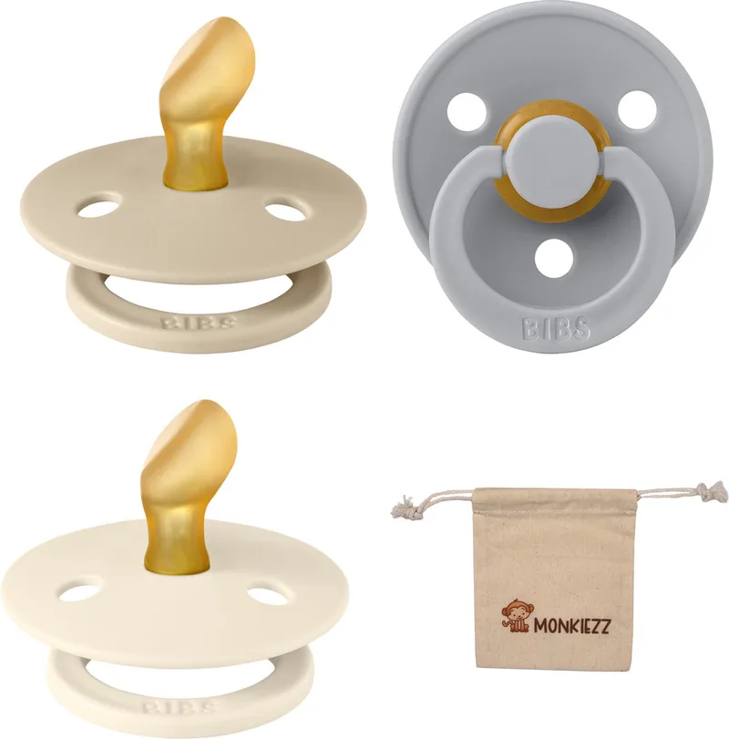 Dental fopspenen Anatomical 6-18 maanden- Set 3 stuks- Ivory, Sand en Cloud - + Monkiezz speenzakje - orthodontisch- Anatomisch- Maat 2 van BIBS in Ivoor, Sand en Cloud – productfoto