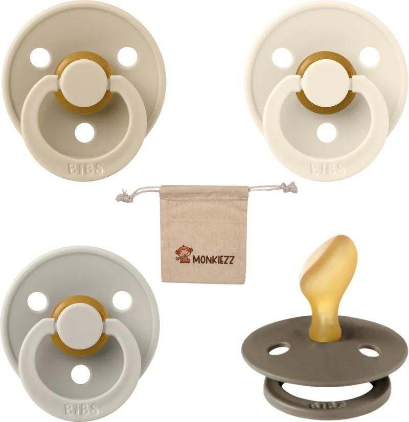 Dental fopspenen Anatomical 6-18 maanden- Set 4 stuks- Vanilla, Ivory, Sand, Dark Oak + Monkiezz speenzakje - orthodontisch- Anatomisch- Maat 2 van BIBS in Vanilla, Ivoor, Sand, Dark Oak – productfoto