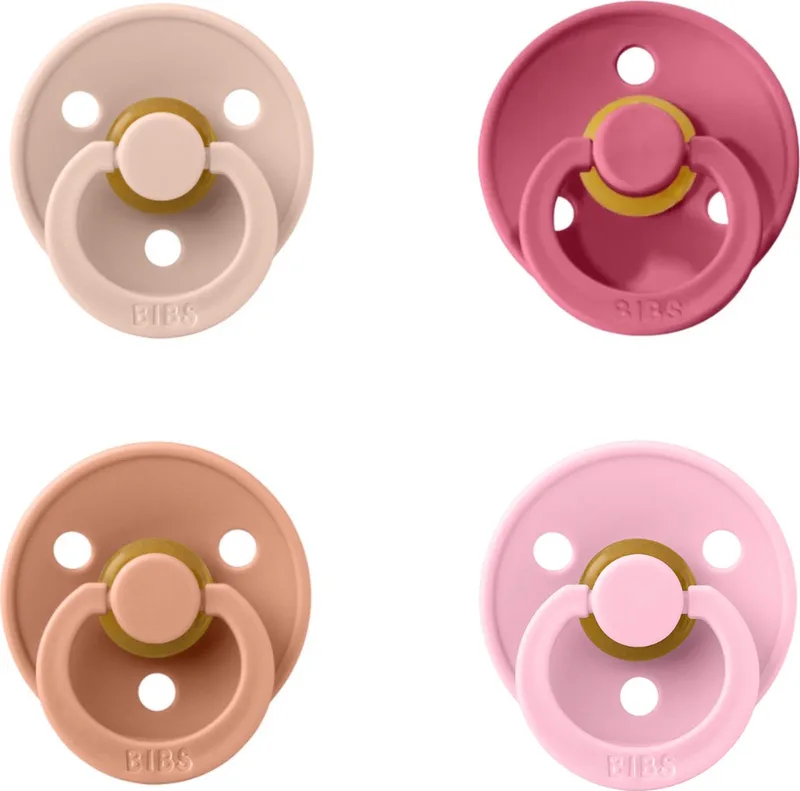 fopspeen 6-18 maand set 4 stuks Peach, Coral, Blossom en Blush maat 2 van BIBS in Peach, Blossom, Coral en Blush – productfoto