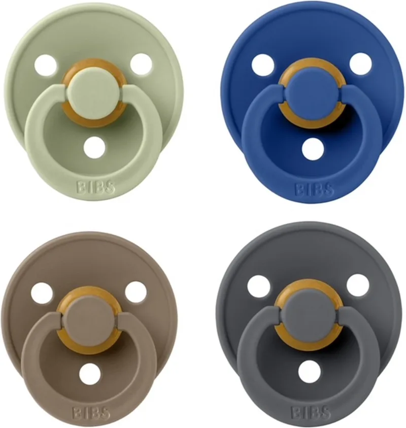 fopspeen 6-18 maand set 4 stuks Sage,Petrol,Dark Oak en Iron maat 2 von BIBS in Sage, Cornflower, Dark Oak en Iron – Produktfoto
