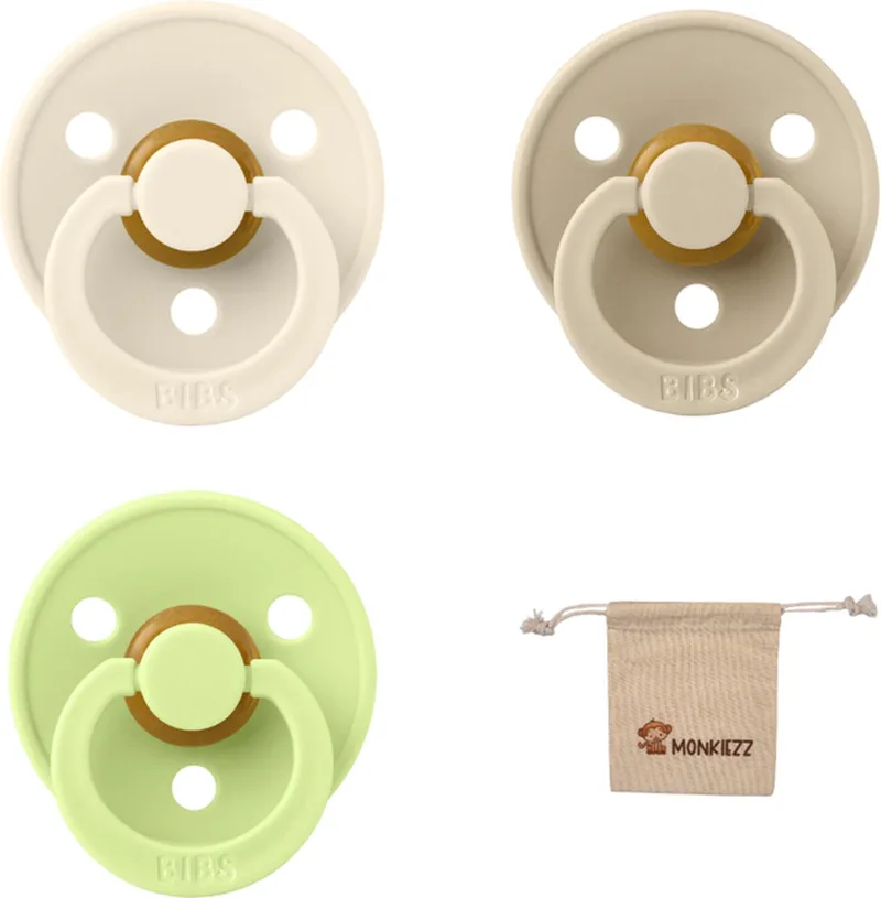 fopspeen - maat 1 0-6 maanden - 3 stuks – Ivory – Vanilla – Macha + Monkiezz speenzakje van BIBS in Ivoor, Vanilla, Matcha – productfoto