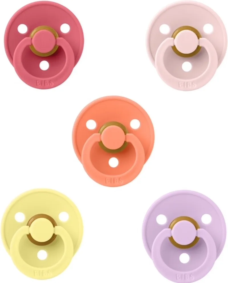 fopspenen 0-6 maand set 5 stuks Sunshine,Papaya,Blossom,Dusky Lilac en Coral maat 1 van BIBS in Sunshine, Papaya, Blossom, Violet Sky en Coral – productfoto