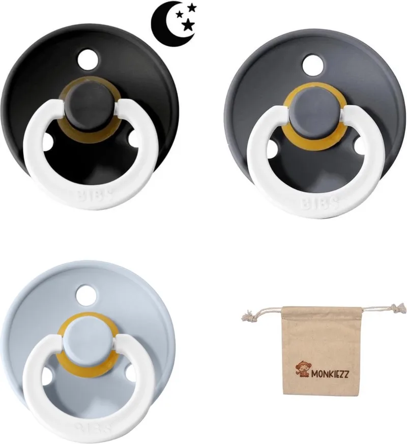 Fopspenen - Maat 2 6-18 maanden - Latex – Glow in the dark Black – Baby Blue – Petrol + Monkiezz speenzakje de BIBS en Glow in the dark Black, Baby Blue, Iron – photo produit