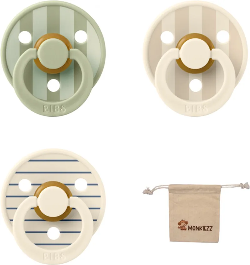 studio fopspenen maat 1 (0-6 maanden) Set 3 fopspenen + speenzakje - Block Ivory/Vanilla, Block Sage, Pin Ivory/Steel Blue de BIBS en Block Sage, Block Ivory Vanilla, Pin Steel Blue – photo produit