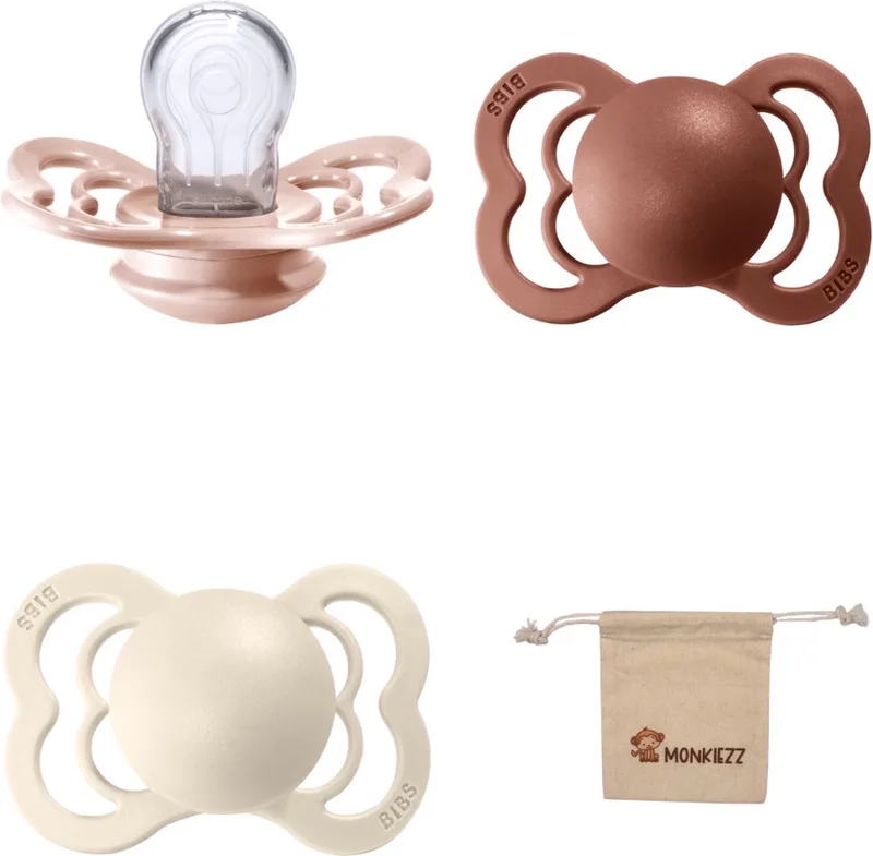 Supreme Fopspenen - Maat 1 0-6 maanden - Silicone – Blush - Woodchuck - Ivory + Monkiezz speenzakje by BIBS in Blush, Woodchuck, Ivory – product photo