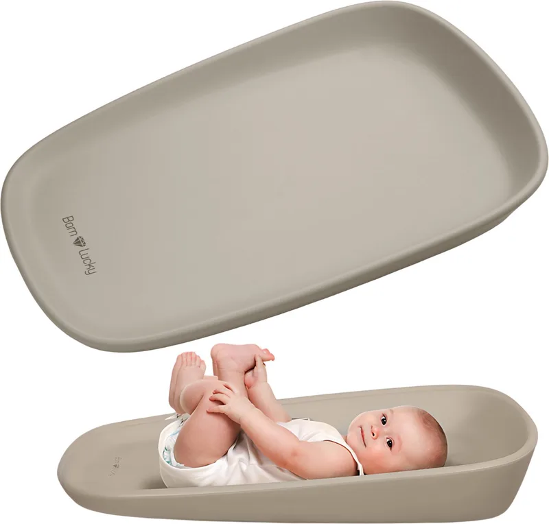 Aankleedkussen Baby / Verschoonkussen Baby - 68x43 cm - Biscotti van Born Lucky in Groen – productfoto