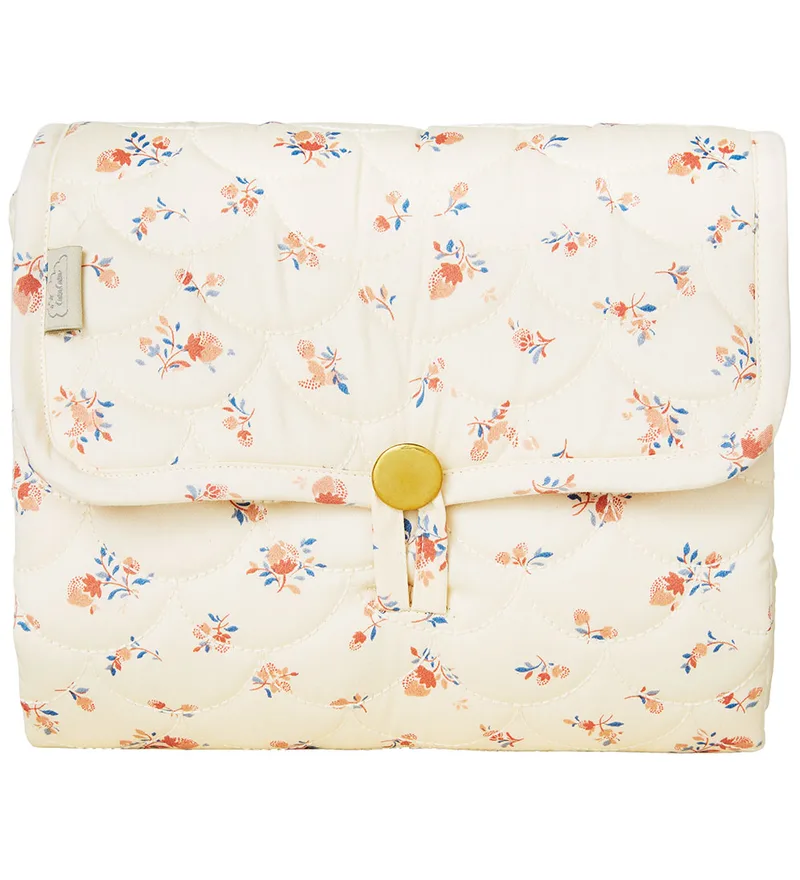 Verschoonmatje - Gewatteerd - 70x44 cm - Bessen van Cam Cam Copenhagen – productfoto
