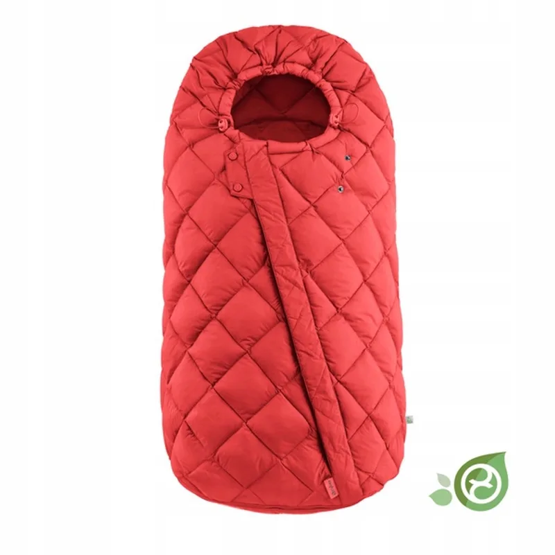 Snogga 2 Slaapzak Hibiscus Rood by Cybex in Hibiscus Red – product photo