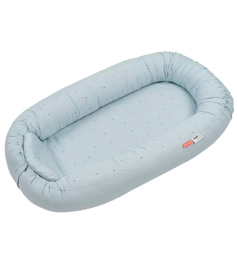 Konfetti Co-sleeping von Done by Deer – Produktfoto