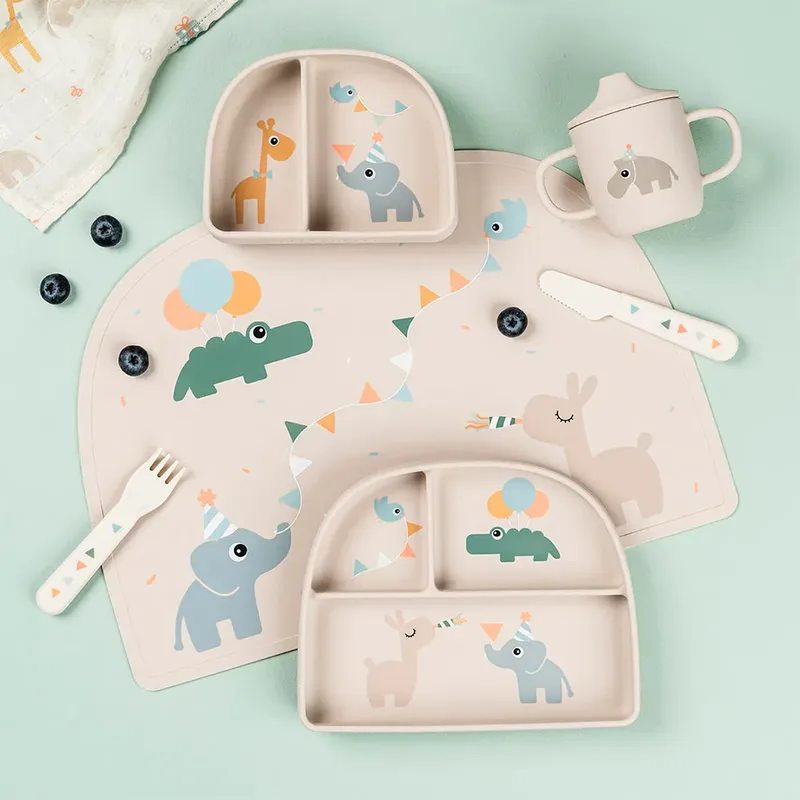 Assiette à Compartiments Stick & Stay Celebration de Done by Deer – photo produit 3 sur 3