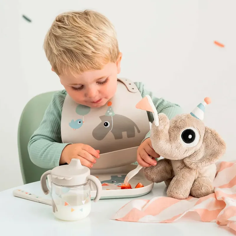 Celebration Siliconen Slabbetje - 2 Stuks - Sand by Done by Deer in Beige – product photo 5 of 6