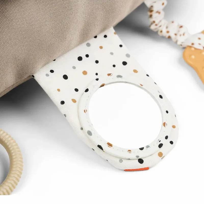 Croco Activiteiten Knuffel Sand van Done by Deer in Beige – productfoto 4 van 4
