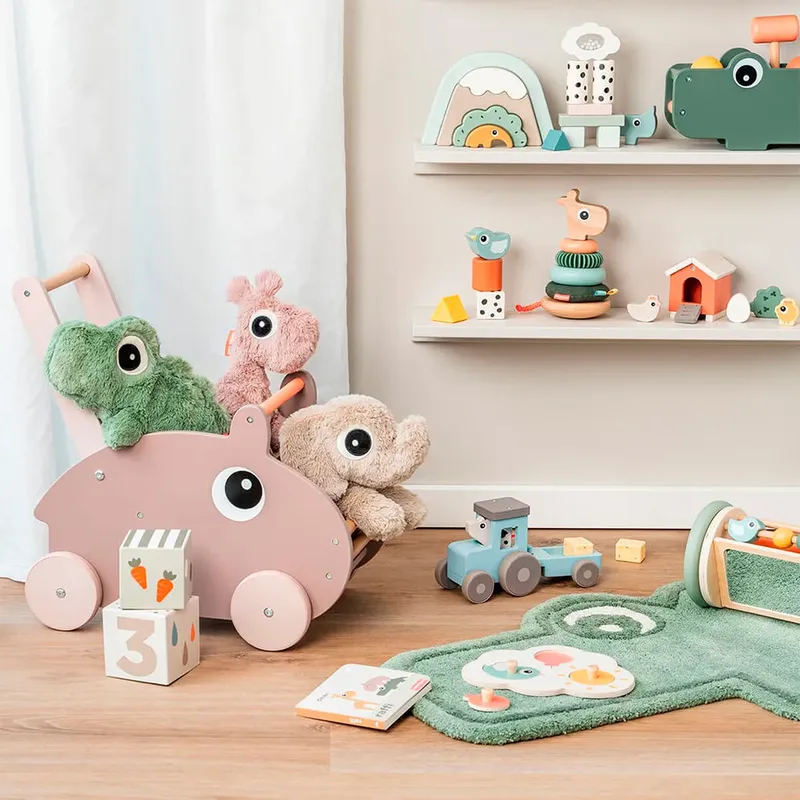 For Hugs Croco Knuffelbeer van Done by Deer – productfoto 5 van 6