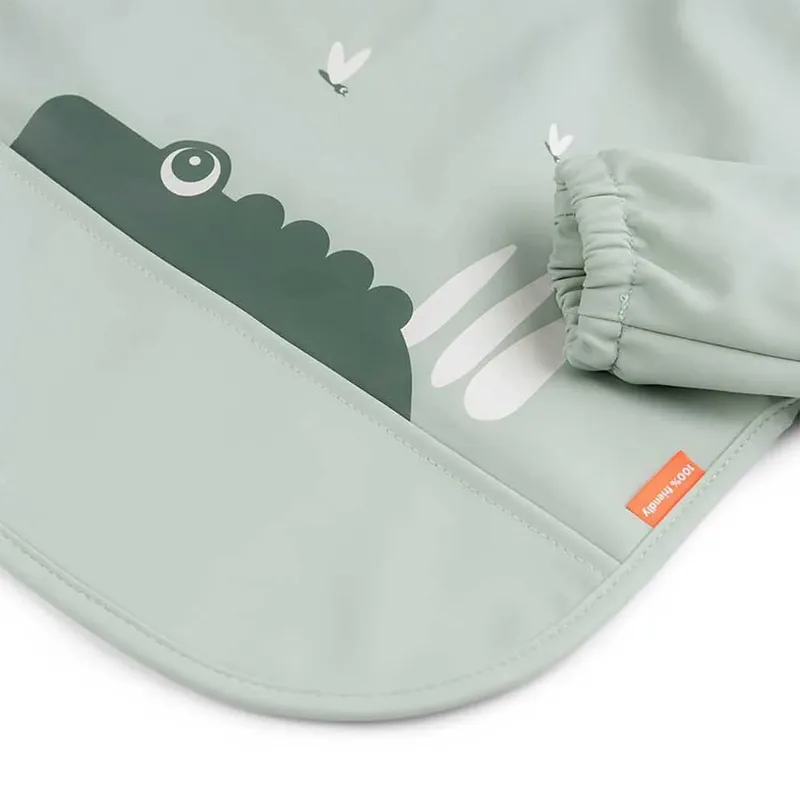 slabbetje met mouwen - Croco green van Done by Deer in Groen – productfoto 2 van 4