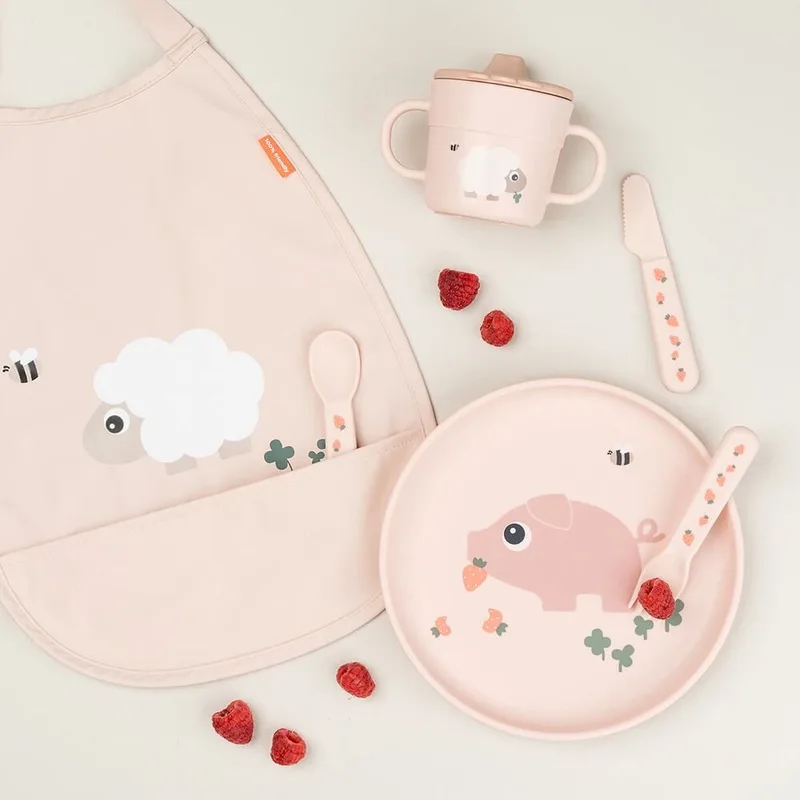 Slabbetje - Tiny Farm - Powder från Done by Deer i Rosa – produktbild 3 av 4