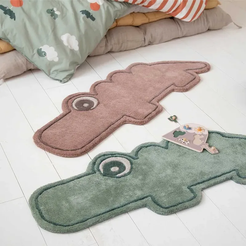Tapijt - 110x46 cm - Croco Green by Done by Deer – product photo 4 of 5